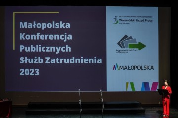 Zdjęcie artykułu Pracownicy Powiatowego Urzędu Pracy w Limanowej wyróżnieni przez Prezydenta RP