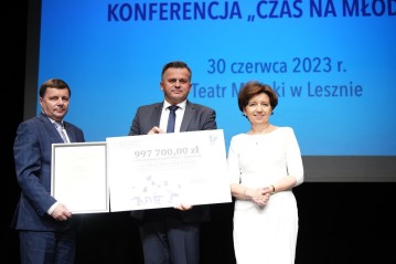 Zdjęcie artykułu PUP Limanowa w pilotażowym programie "Czas na młodych - punkt doradztwa dla młodzieży"