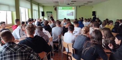 Zdjęcie artykułu Doradcy Zawodowi PUP Limanowa po raz kolejny w tym roku spotkali się z młodzieżą klas maturalnych